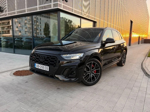 audi-sq5-black-optic-packet-big-0