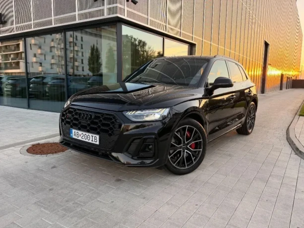 audi-sq5-black-optic-packet-big-0