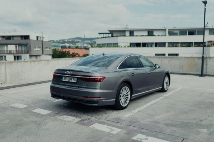 audi-a8-55-tfsi-quattro-facelift-zaruka-matrix-bang-olufsen-hd-hud-big-1