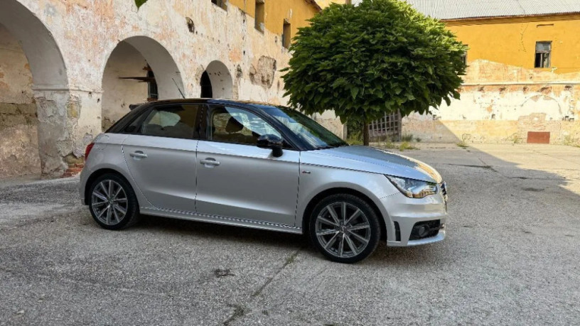 audi-a1-sportback-12-tfsi-attraction-admired-63kw86hp-m5-big-0