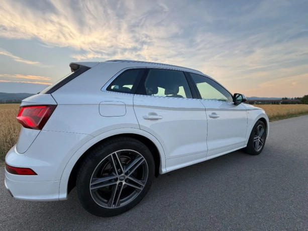 audi-sq5-30-tfsi-quattro-vzduch-webasto-tazne-vyhr-volant-top-stav-big-1