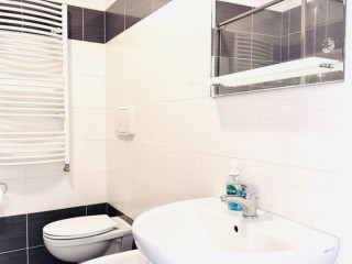 znizena-cena-2-izbovy-podkrovny-byt-centrum-skalice