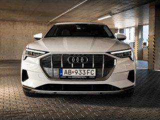 audi-e-tron-audi-e-tron-55-quattro-sportback-2023-300-kw