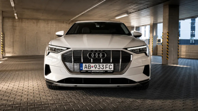 audi-e-tron-audi-e-tron-55-quattro-sportback-2023-300-kw-big-0