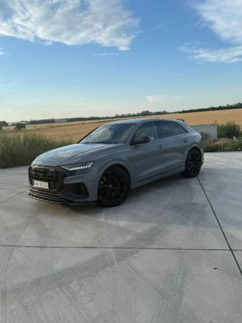 audi-sq8-2022-big-0