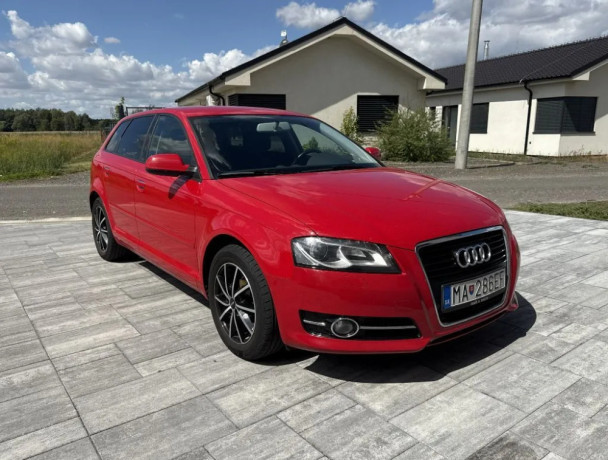 audi-a3-sportback-a3-14-tfsi-attraction-premium-92kw125hp-m6-big-0