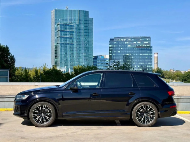 audi-q7-55-tfsi-quattro-s-line-big-3