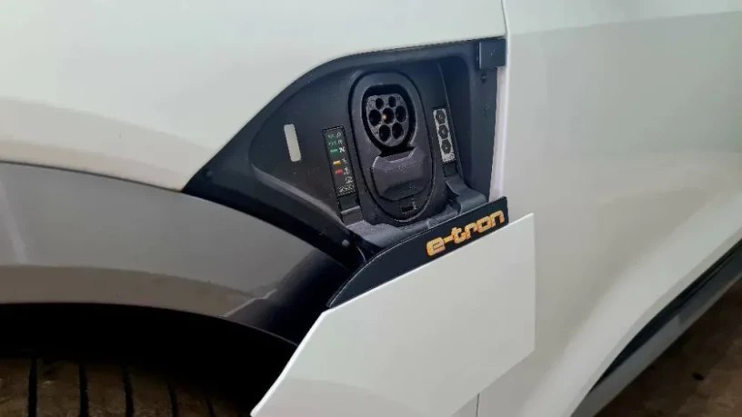 audi-e-tron-e-tron-55-quattro-advanced-300kw408hp-a1-big-3