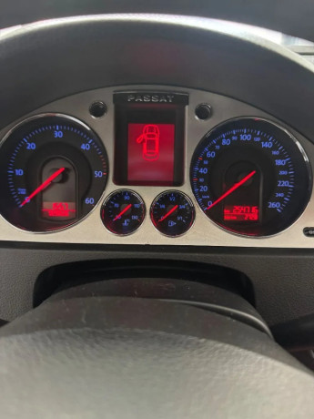 volkswagen-passat-variant-20-diesel-125kw-manual-prevodovka-big-1