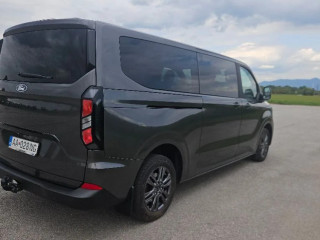 ford-tourneo-custom-family-l2