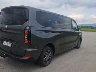 ford-tourneo-custom-family-l2