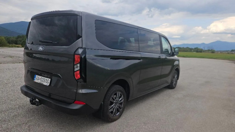 ford-tourneo-custom-family-l2-big-0