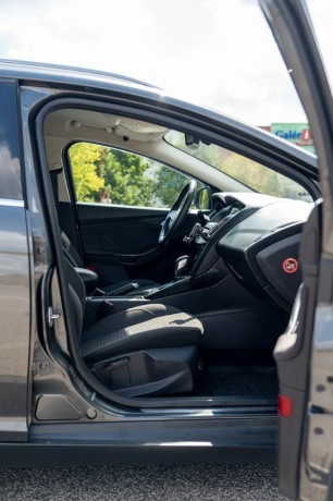 ford-focus-kombi-focus-kombi-15-tdci-duratorq-120k-titanium-x-at-88kw120hp-a6-big-2