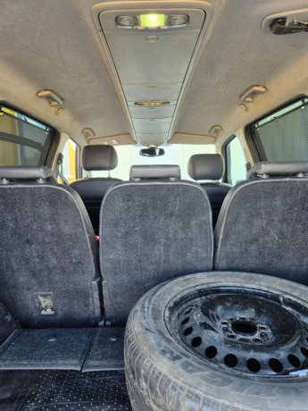 ford-galaxy-22-titanium-big-3