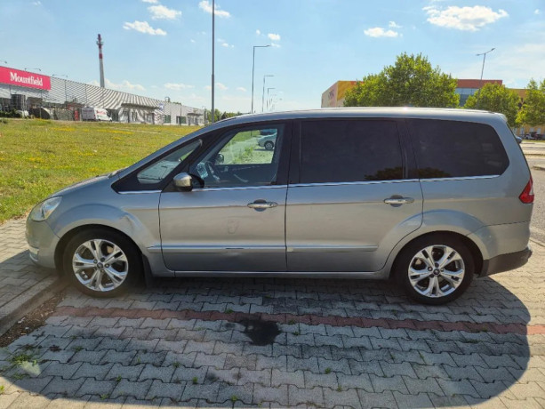 ford-galaxy-22-titanium-big-0