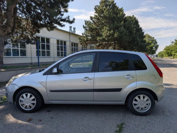 ford-fiesta-13i-duratec-ambiente-51kw69hp-m5-big-0