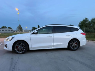 ford-focus-15-tdci-ecoblue-st-line-88kw120hp-m6