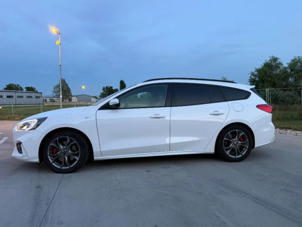 ford-focus-15-tdci-ecoblue-st-line-88kw120hp-m6-big-0