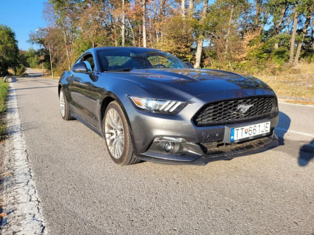ford-mustang-23-benzin-233kw-manual-prevodovka-big-2