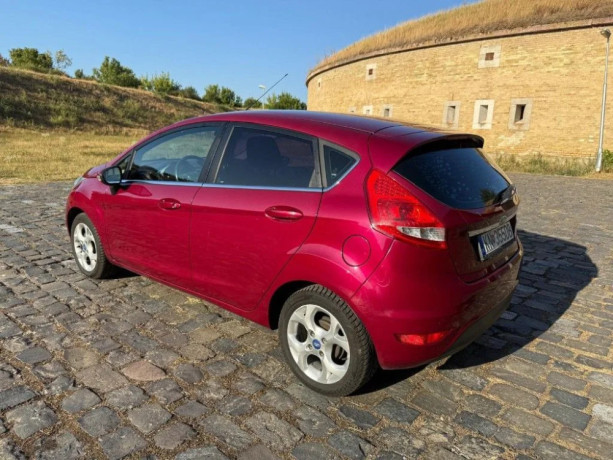 ford-fiesta-14-duratec-16v-trend-71kw96hp-m5-big-3