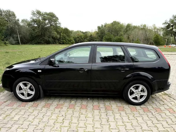 ford-focus-kombi-ford-focus-ii-combi-18-tdci-big-3