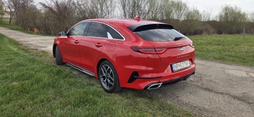 kia-ceed-kia-proceed-16-crdi-scr-gt-line-a7-dct-136hp-big-1