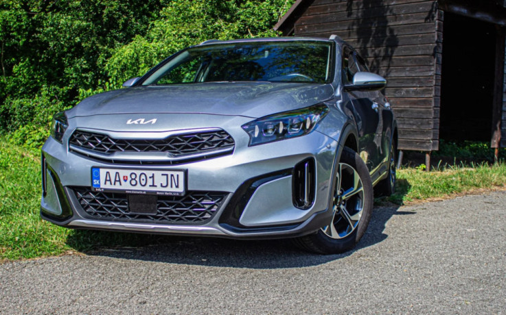 kia-xceed-15-t-gdi-gold-big-2