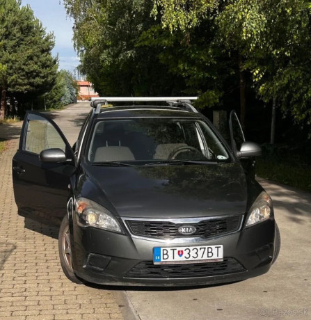 kia-ceed-sw-kia-ceed-big-2