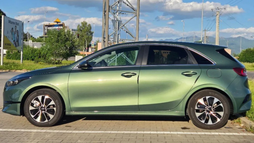 kia-ceed-15-t-gdi-gold-103kw140hp-m6-big-0