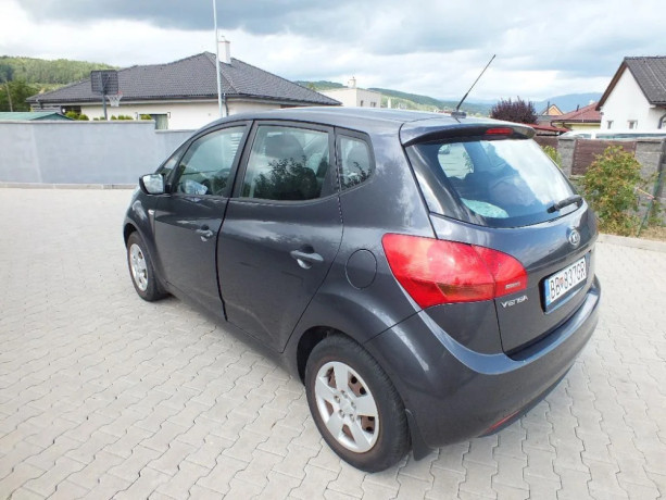 kia-venga-14-cvvt-base-66kw90hp-m5-big-2