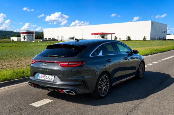 kia-pro-ceed-kia-pro-ceed-kia-pro-ceed-pro-16-t-gdi-gt-at-150kw204hp-a7-big-1