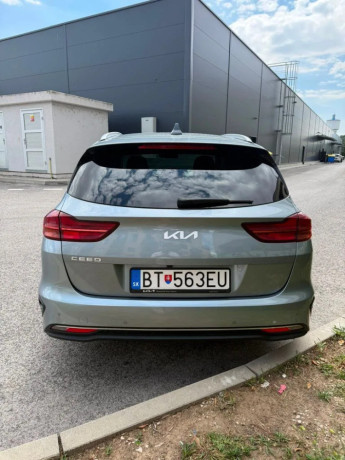 kia-ceed-sw-ceed-sw-15-t-gdi-silver-118kw160hp-m6-big-2