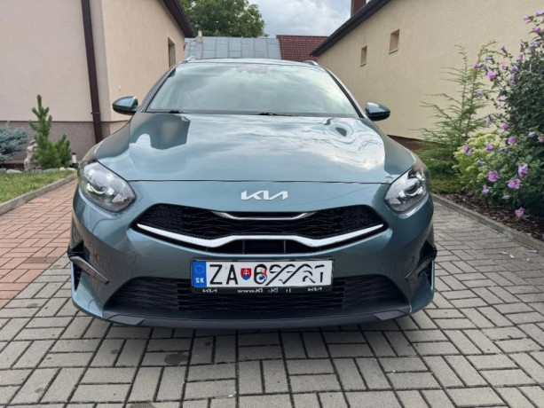 kia-ceed-sw-kia-ceed-sw-kia-ceed-sw-kia-ceed-sw-kia-ceed-sw-ceed-sw-15-t-gdi-gold-118kw160hp-m6-big-0