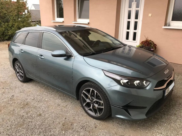 kia-ceed-sw-ceed-sw-16-crdi-mhev-platinum-at-100kw136hp-a7-big-2