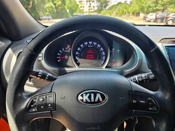 kia-sportage-17-crdi-vgt-2wd-ex-85kw115hp-m6-big-1