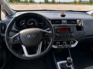 kia-rio-12-d-cvvt-base-63kw86hp-m5