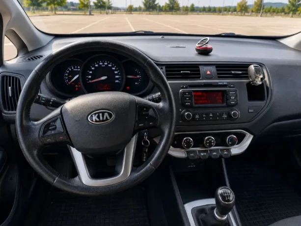 kia-rio-12-d-cvvt-base-63kw86hp-m5-big-0