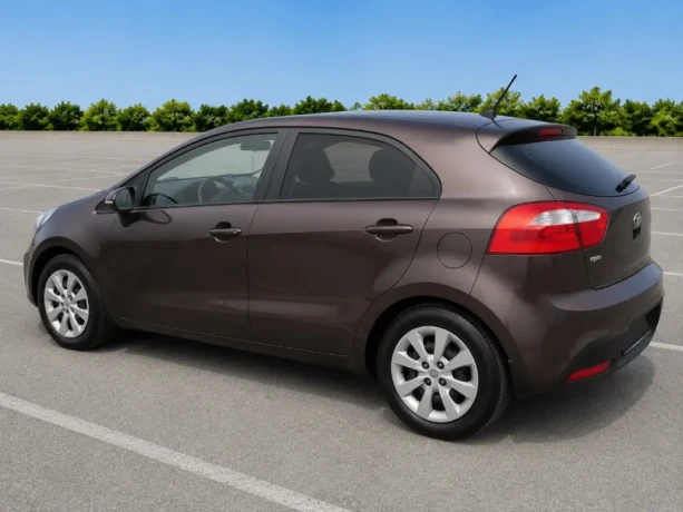 kia-rio-12-d-cvvt-base-63kw86hp-m5-big-1