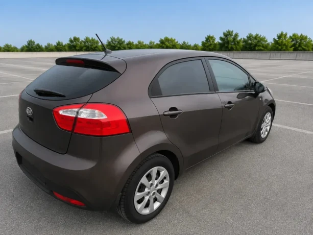 kia-rio-12-d-cvvt-base-63kw86hp-m5-big-3