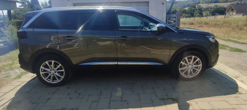 peugeot-5008-automat-7-miest-big-2