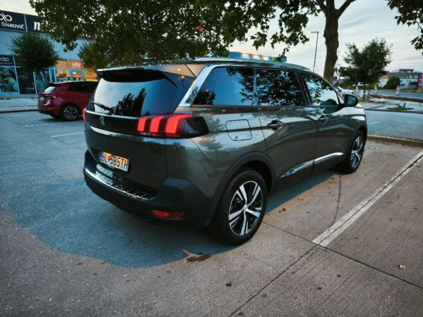 peugeot-5008-16-thp-165-allure-eat6-121kw165hp-a6-big-2