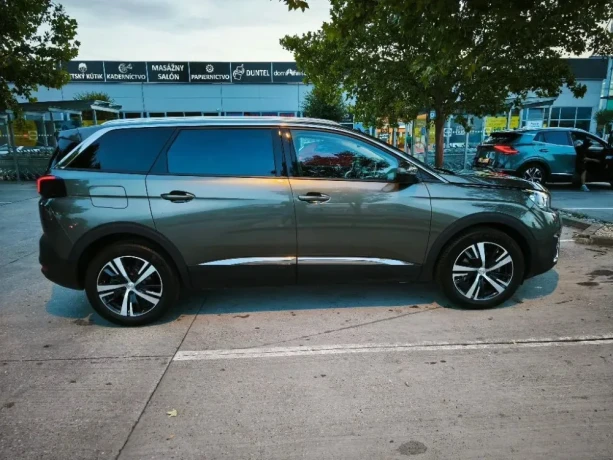 peugeot-5008-16-thp-165-allure-eat6-121kw165hp-a6-big-3