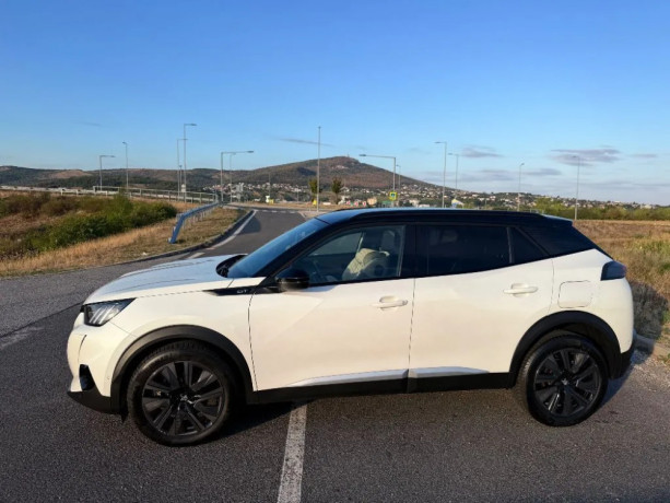 peugeot-2008-gt-15-diesel-96kw-mozny-odpocet-dph-big-3