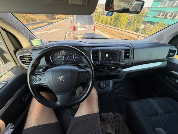 peugeot-traveller-20-bluehdi-177-ss-allure-long-eat8-130kw177hp-a8-big-3