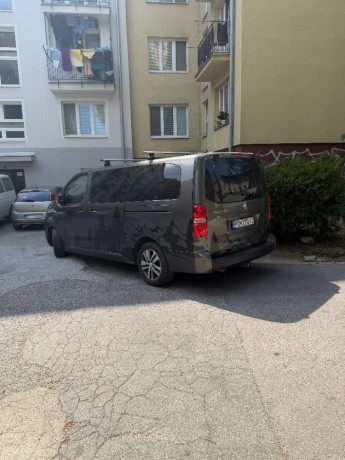 peugeot-traveller-20-bluehdi-177-ss-allure-long-eat8-130kw177hp-a8-big-1