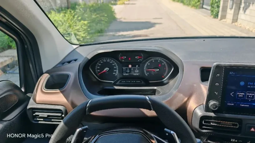 peugeot-rifter-15-bluehdi-130-gt-line-at-96kw130hp-a8-big-1