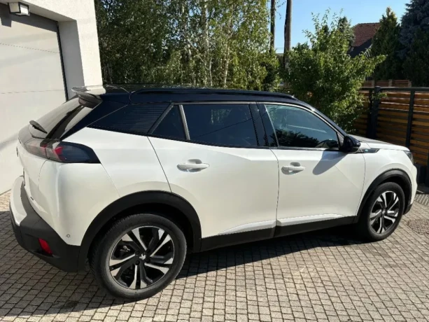 peugeot-2008-e-gt-136k-100kw136hp-a1-big-1