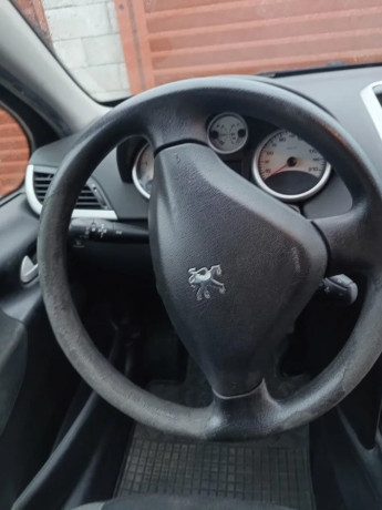 peugeot-207-14-hdi-trendy-50kw68hp-m5-big-3