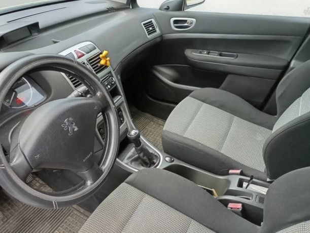 peugeot-307-sw-16-hdi-80kw110hp-m5-big-2