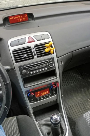 peugeot-307-sw-16-hdi-80kw110hp-m5-big-0